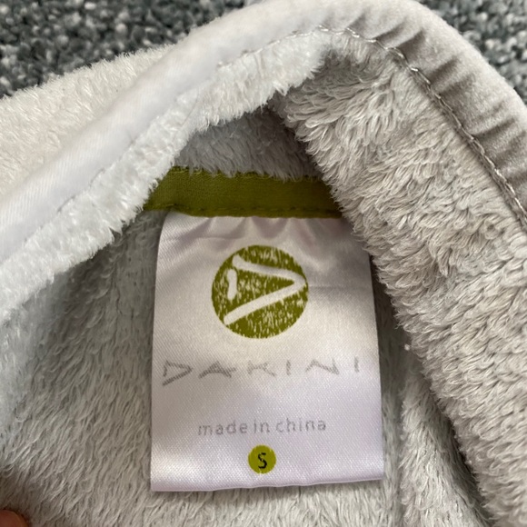 Light gray zip up sweatshirt - Picture 3 of 4